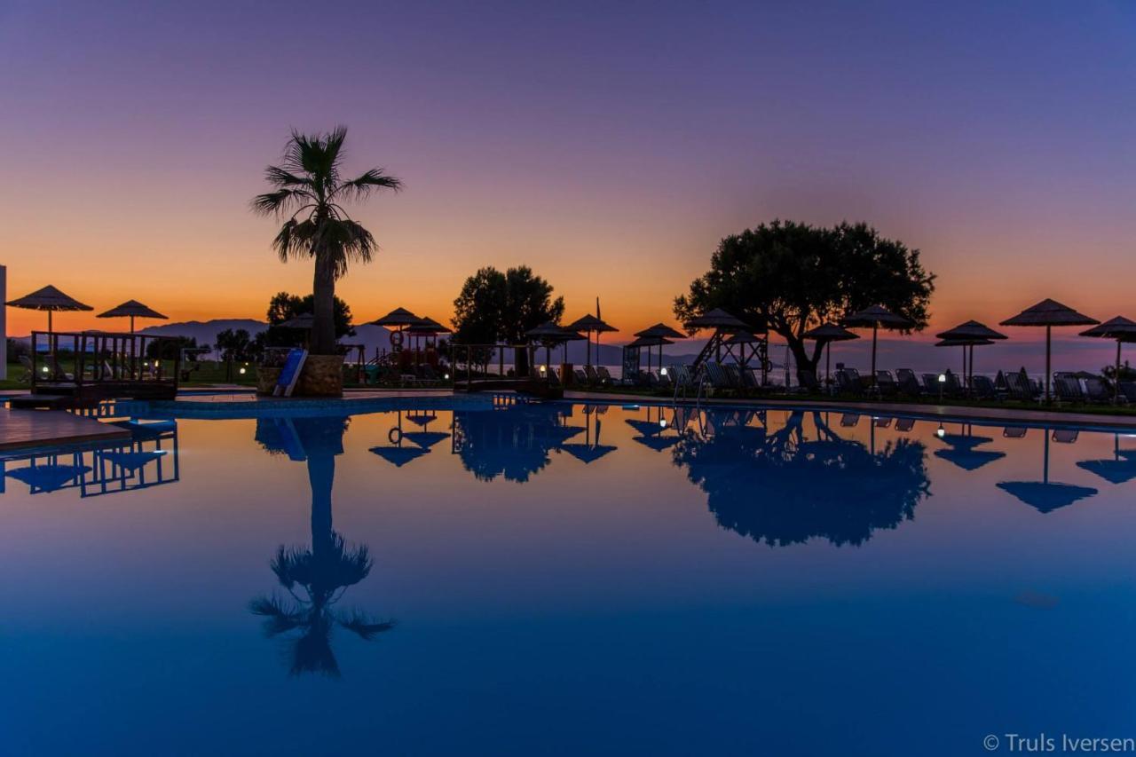 Geraniotis Hotel And Resort Platanés Exteriör bild
